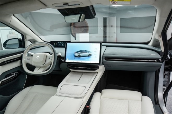 全面超越特斯拉Model 3 广汽昊铂Hyper GT上市：21.99万起