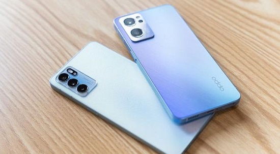 opporeno7没有耳机孔吗