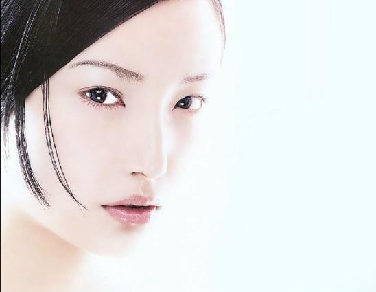 PS优化MM照片的眉毛和眼睛