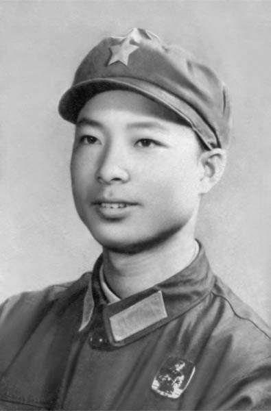 用Photoshop修复黑白老照片并上彩色实例教程