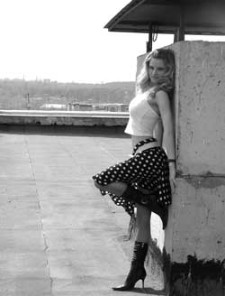 Photoshop给图片加上下雨的效果