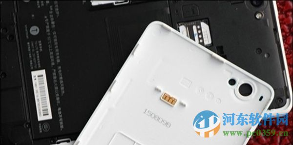 坚果手机sim卡槽如何打开? 坚果手机插卡方法教程