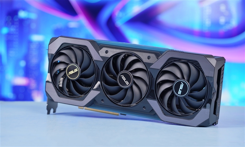 超频可稳压68华硕巨齿鲨rtx4070显卡评测