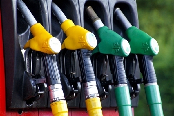 奥迪A4L被误加92号汽油 员工疏忽所致 有啥后果？